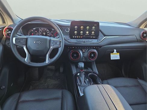 Used 2024 Chevrolet Blazer RS w/ Driver Confidence II Package image 9