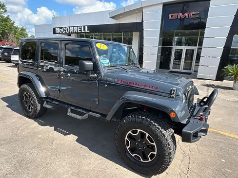 Used 2017 Jeep Wrangler Unlimited Rubicon AWD/4WD image 35