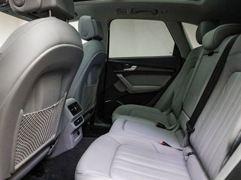 Used 2022 Audi Q5 2.0T Premium image 20
