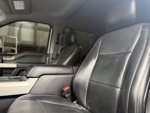 Used 2017 Ford F250 Lariat w/ Lariat Value Package image 12