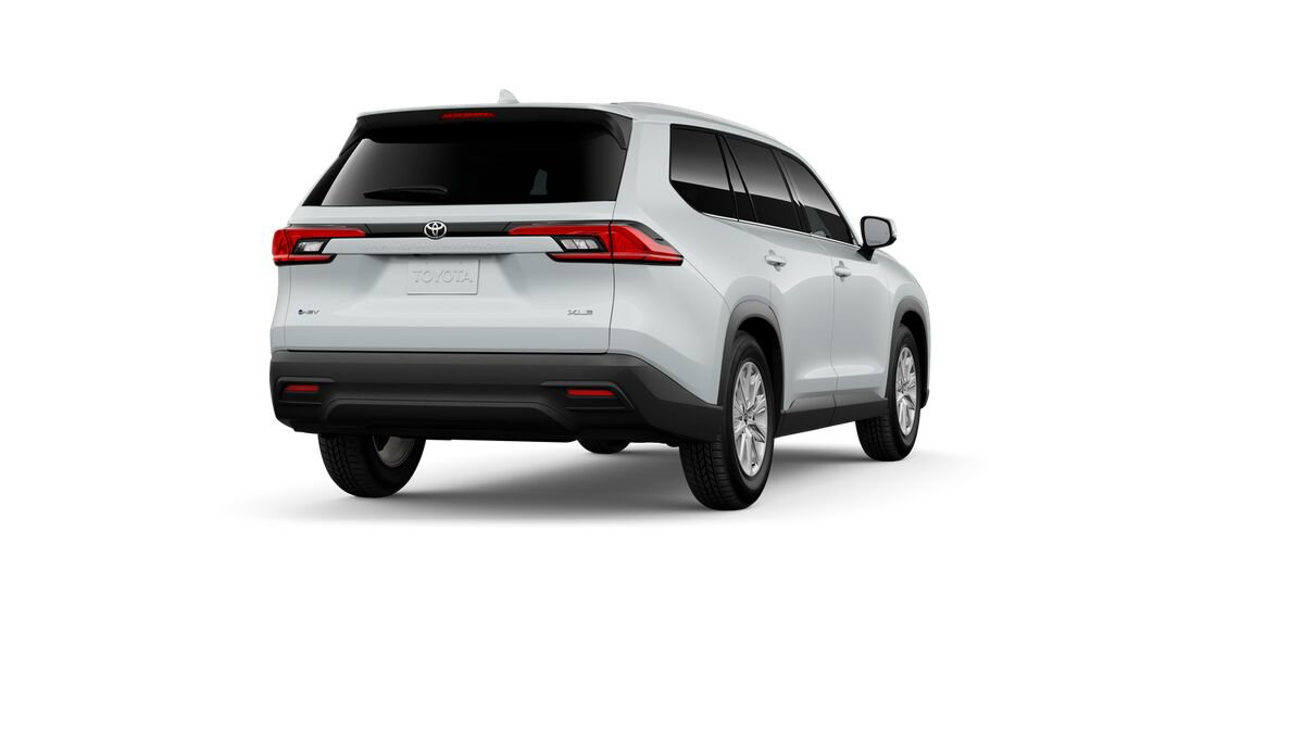 New 2026 Toyota Grand Highlander XLE FWD image 9