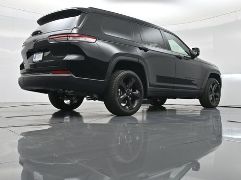 New 2025 Jeep Grand Cherokee L Limited w/ Black Appearance Package image 44
