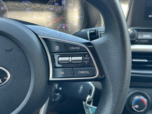 Used 2021 Kia Forte LXS FWD image 30