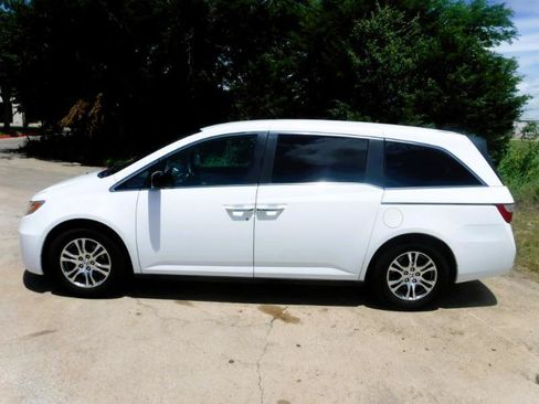 Used 2013 Honda Odyssey EX image 10