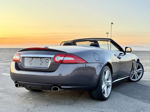 Used 2010 Jaguar XK Convertible image 6