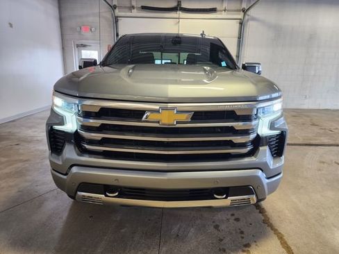 Used 2025 Chevrolet Silverado 1500 High Country w/ Technology Package image 7
