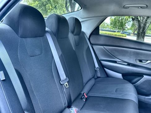 Used 2024 Hyundai Elantra SE FWD image 26