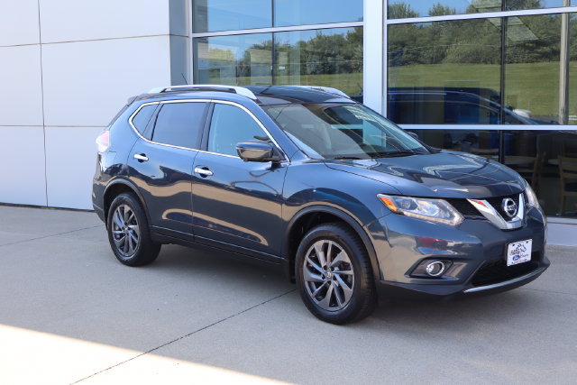 Used 2016 Nissan Rogue SL w/ SL Premium Package AWD/4WD image 7