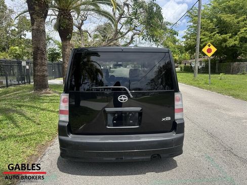 Used 2005 Scion xB image 13