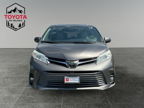 Certified 2018 Toyota Sienna XLE Premium AWD/4WD image 8