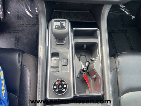 Certified 2023 Nissan Pathfinder SL w/ SL Premium Package AWD/4WD image 10