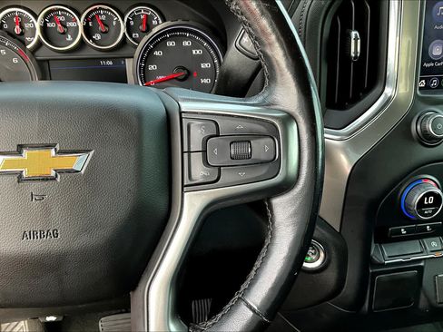 Used 2021 Chevrolet Silverado 1500 LT AWD/4WD image 24
