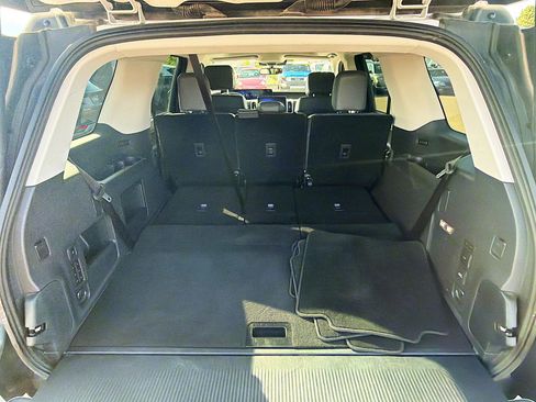 Used 2025 Ford Expedition Active AWD/4WD image 32
