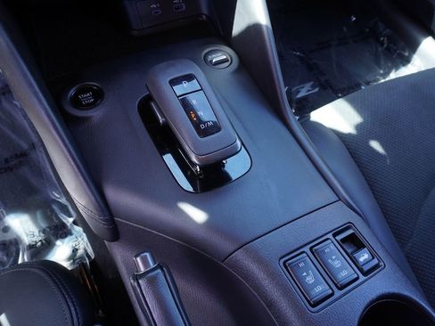 Certified 2025 Nissan Z Performance w/ Floor Mat Package RWD image 17