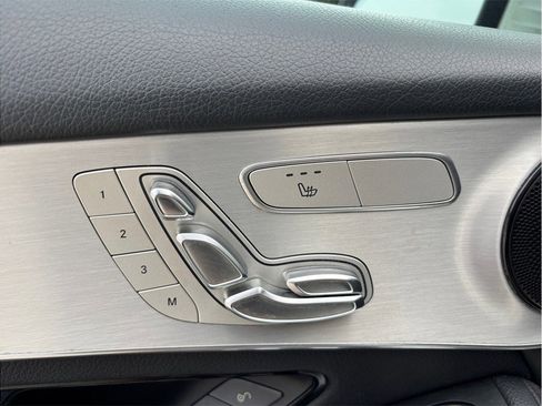 Used 2019 Mercedes-Benz GLC 300 image 19