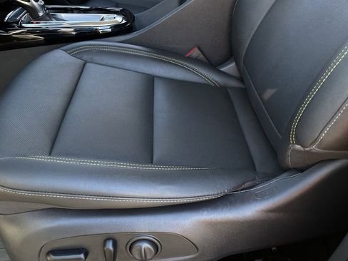 Used 2024 Chevrolet Trax ACTIV w/ Driver Confidence Package image 23