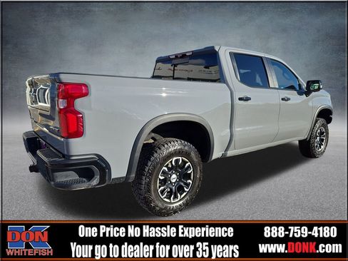 Used 2024 Chevrolet Silverado 1500 ZR2 w/ Technology Package image 8