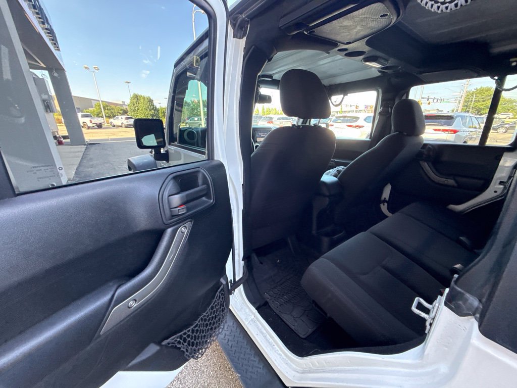 Used 2018 Jeep Wrangler Unlimited Sport w/ Quick Order Package 24W AWD/4WD image 17