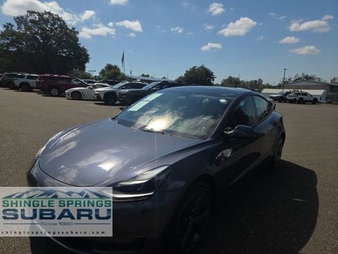 Used 2022 Tesla Model 3 Long Range AWD/4WD image 8