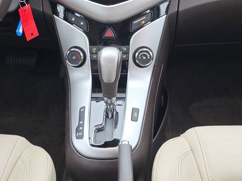 Certified 2014 Chevrolet Cruze Diesel w/ Enhanced Safety Package image 21