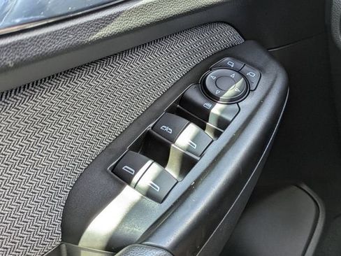 Used 2023 Chevrolet TrailBlazer LT FWD image 24