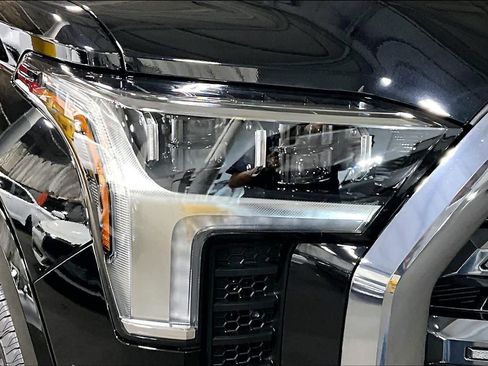 Certified 2026 Toyota Tundra Platinum AWD/4WD image 28