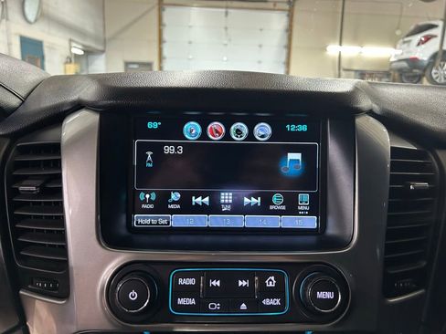 Used 2017 Chevrolet Tahoe LS AWD/4WD image 27