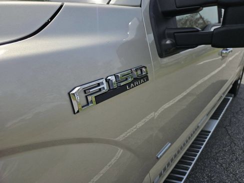 Used 2017 Ford F150 Lariat w/ Equipment Group 502A Luxury image 10