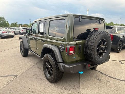 Used 2024 Jeep Wrangler Unlimited AWD/4WD image 5