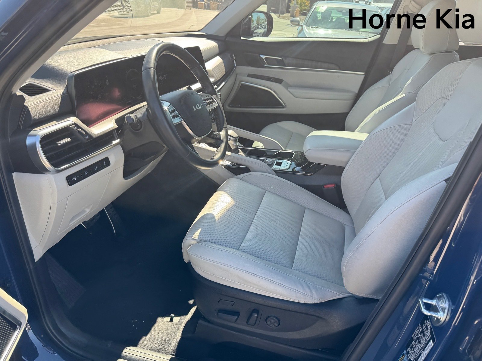Certified 2024 Kia Telluride SX FWD image 10