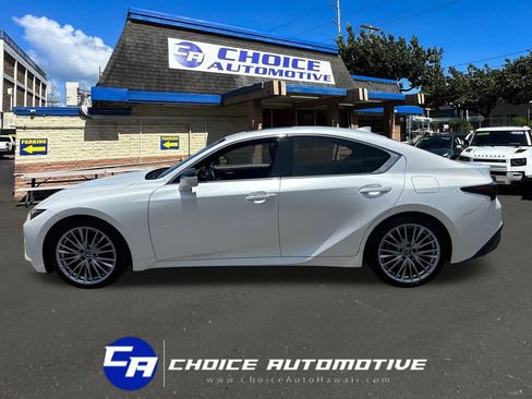 Used 2025 Lexus IS 300 w/ Premium Package RWD image 3