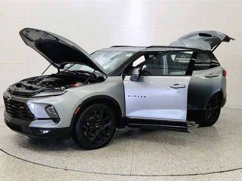 Used 2023 Chevrolet Blazer RS w/ Driver Confidence II Package FWD image 10