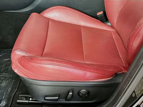 Used 2018 Kia Stinger GT1 image 31