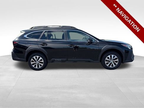 Used 2023 Subaru Outback Premium AWD/4WD image 9