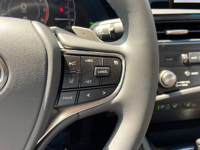 Certified 2024 Lexus ES 350 w/ Premium Package FWD image 17