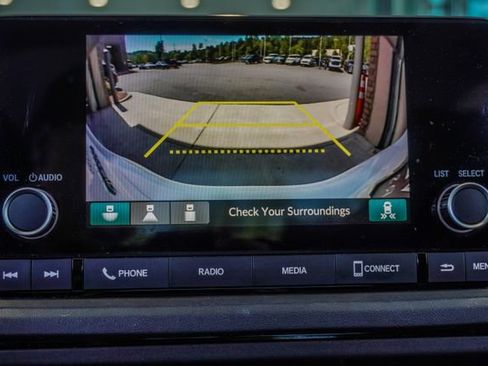 Used 2023 Honda Accord EX image 29