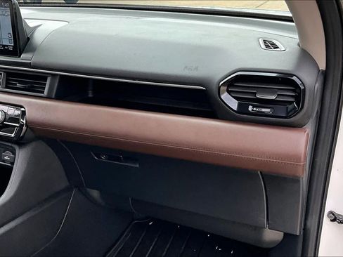 Used 2023 Honda Pilot Elite image 19