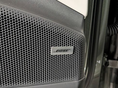 New 2026 Porsche Macan 4S Electric image 30