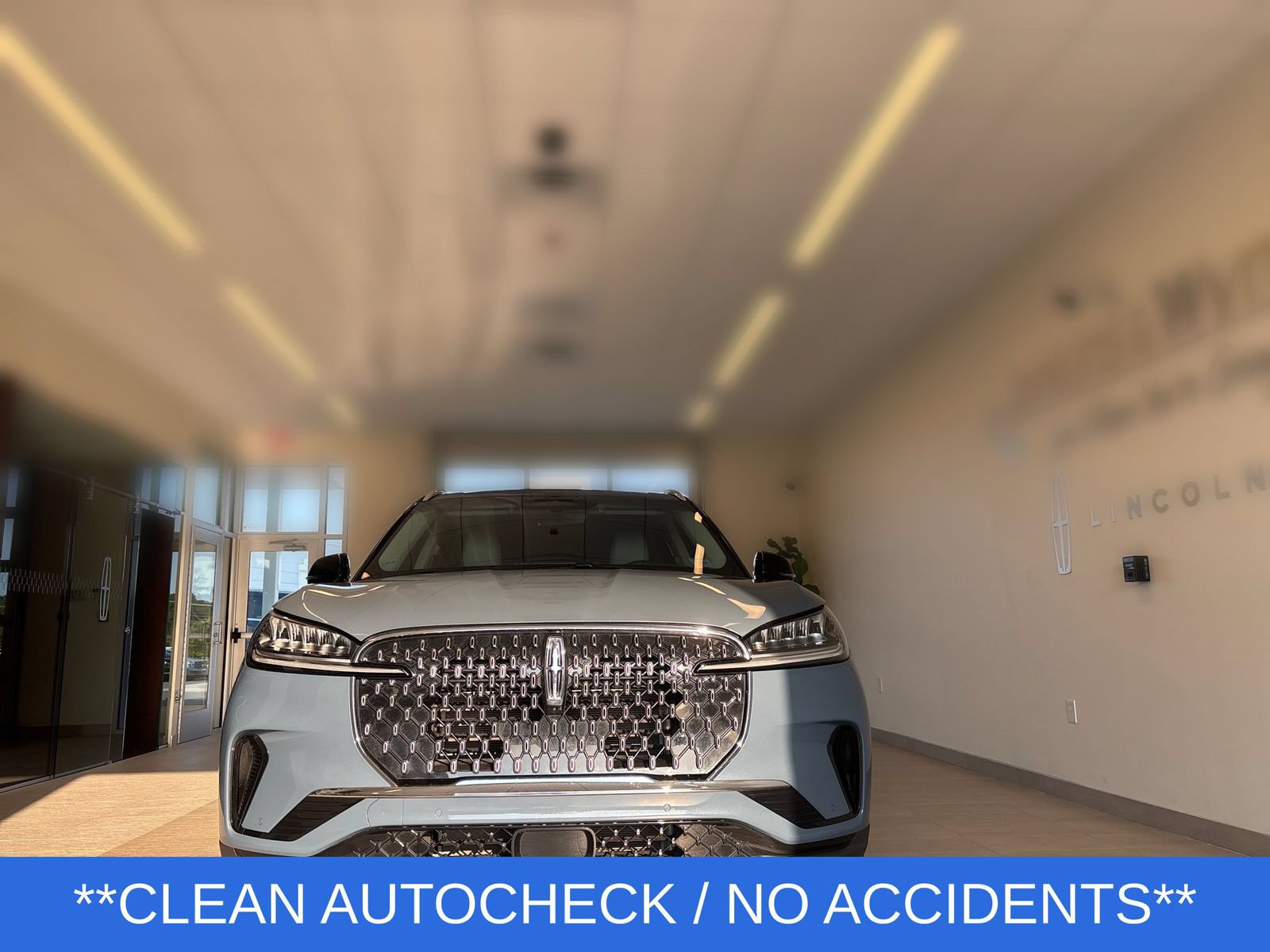 Certified 2025 Lincoln Aviator Reserve AWD/4WD image 8