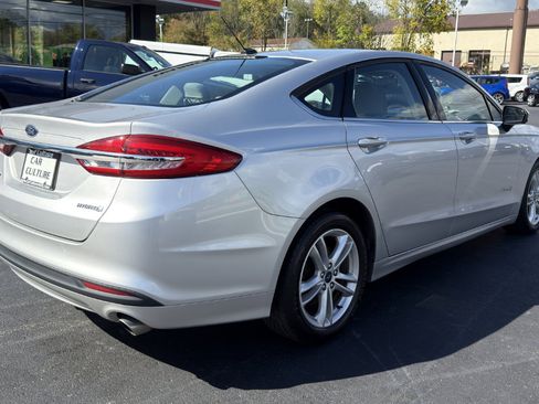 Used 2018 Ford Fusion S image 13
