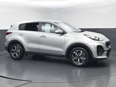 Used 2022 Kia Sportage LX FWD image 6