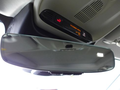 Used 2020 Volvo S60 T5 Momentum image 49