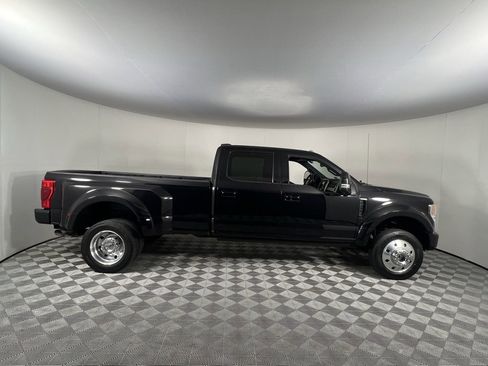 Used 2021 Ford F450 Platinum w/ FX4 Off-Road Package image 5