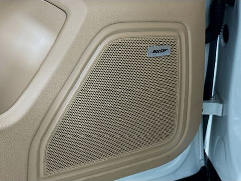 Certified 2021 Porsche Macan image 12