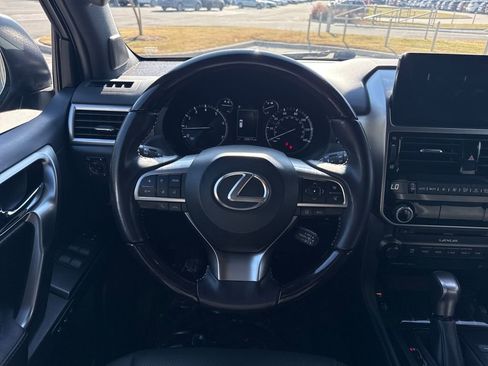 Used 2022 Lexus GX 460 Premium w/ Premium Package image 18