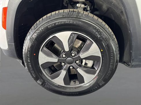 Used 2024 Jeep Grand Cherokee Limited 4xe image 24