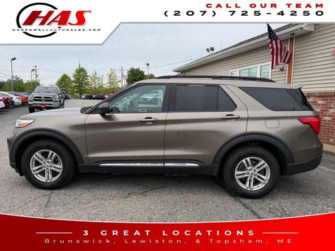 Used 2021 Ford Explorer XLT w/ Class III Trailer Tow Package AWD/4WD image 3