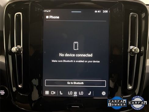 Used 2025 Volvo XC40 B5 Plus image 49