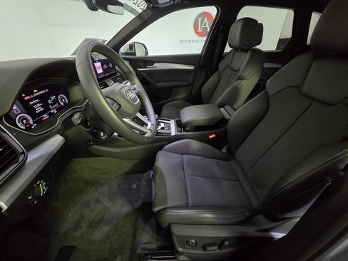 Used 2024 Audi Q5 e Premium Plus image 13