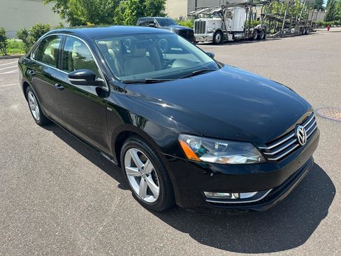 Used 2015 Volkswagen Passat 1.8T Limited Edition FWD image 3